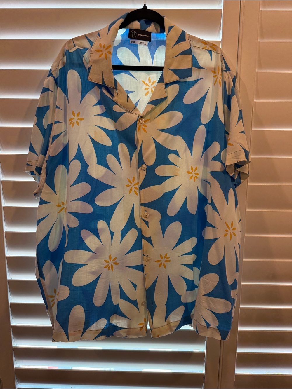 Original Use Brand Blue Floral Button-Up Size XXL